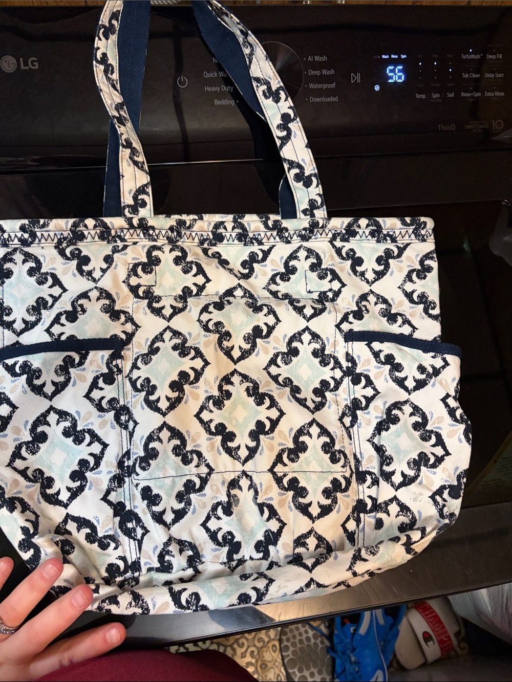 Classic Quilted Tote Bag - Navy & Cream thirty one